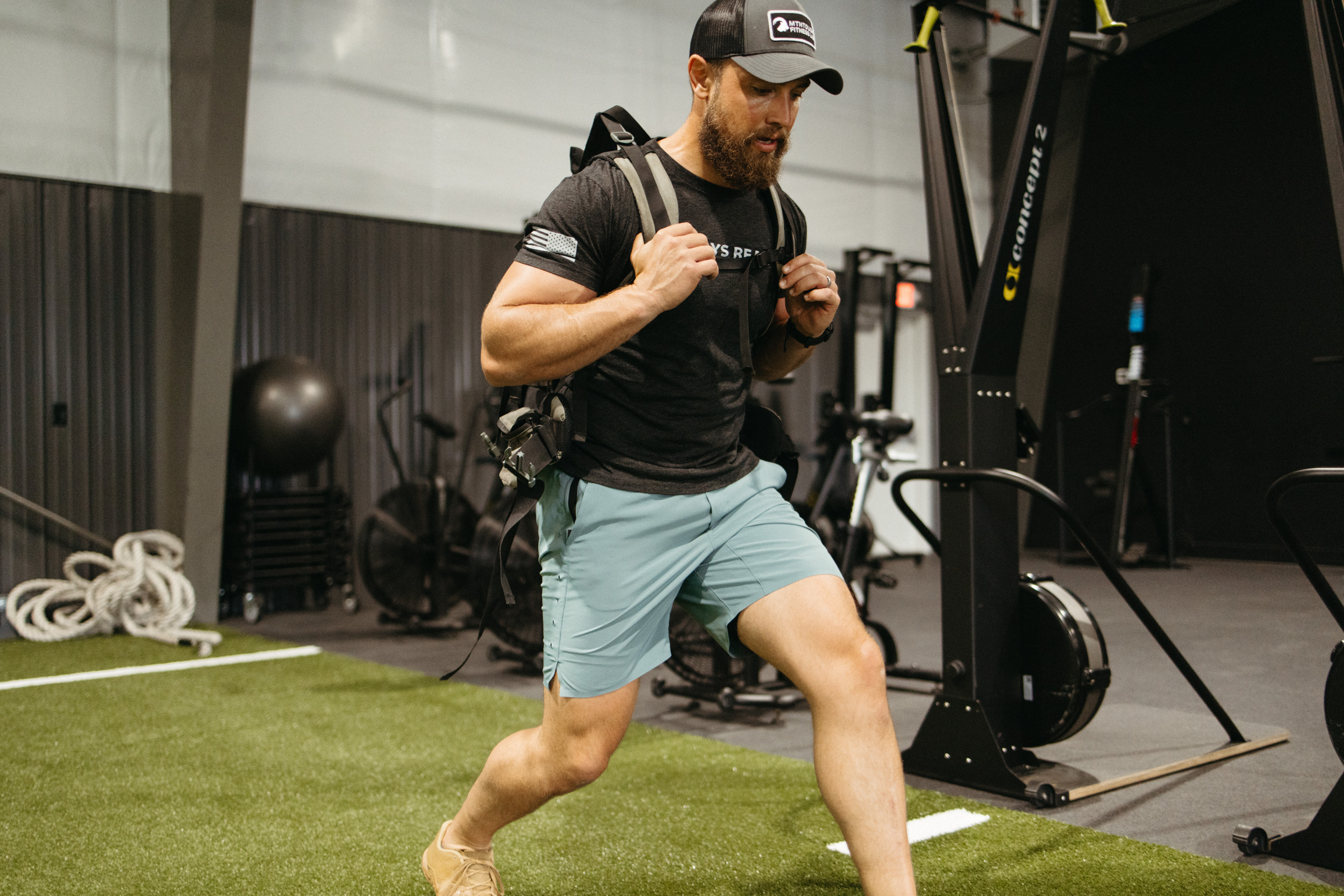 MTNTOUGH athlete doing walking lunges